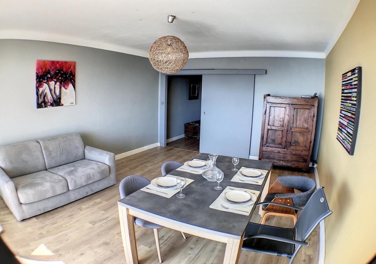 2 Pieces Face A La Mer- Sur Appartement *